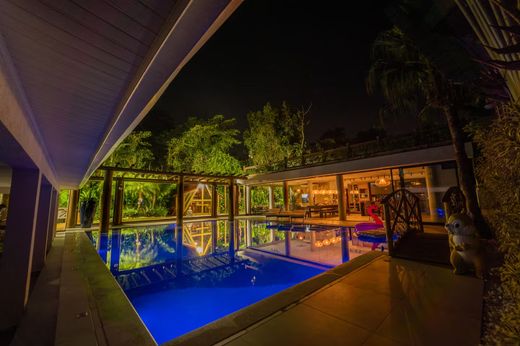 Luxe woning in Bertioga, São Paulo