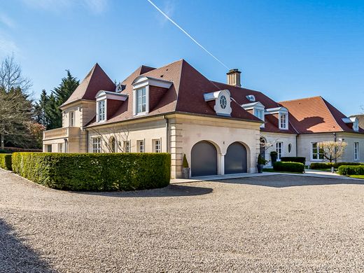 Villa in Braine-l'Alleud, Walloon Brabant Province