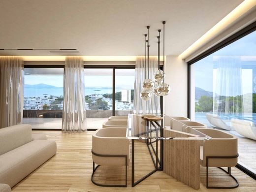 Casa di città a Várkiza, Nomarchía Anatolikís Attikís