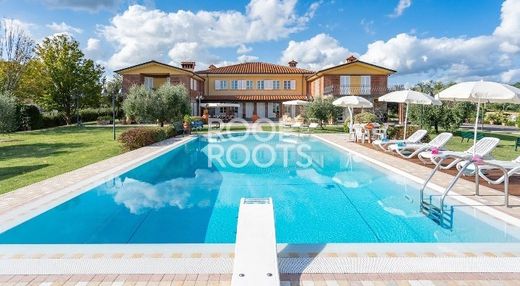 빌라 / Montecarlo, Provincia di Lucca