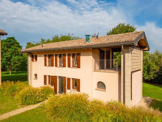 Demeure ou Maison de Campagne à Quattro Castella, Reggio d'Émilie