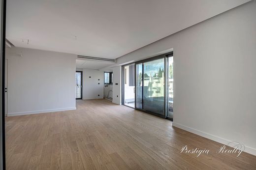 아파트 / Voúla, Nomarchía Anatolikís Attikís