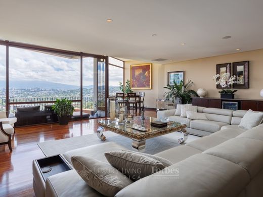 Daire San Rafael, Carrillo