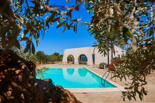 Villa a Marinella, Trapani