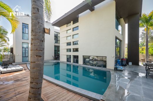 Villa in Caesarea, Haifa District