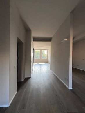 Apartment in Milan, Lombardy