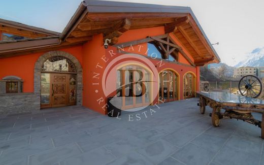 Villa a Saint-Pierre, Aosta