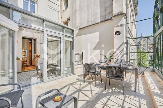 Apartment in Paris, Île-de-France