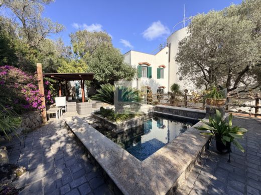 别墅  Forio, 那不勒斯省