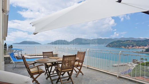 Penthouse Lerici, La Spezia ilçesinde