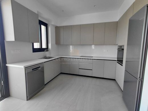 Appartamento a Ágios Athanásios, Limassol District