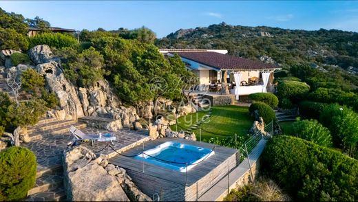 别墅  Porto Rotondo, 萨萨里省