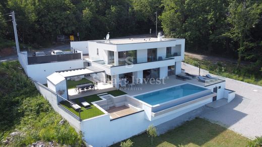 Luxury home in Lovran, Primorsko-Goranska