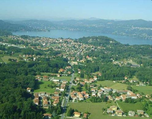빌라 / Monvalle, Provincia di Varese
