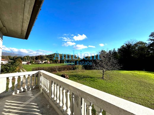 Villa in Monvalle, Provincia di Varese