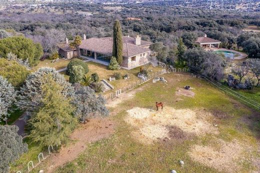 Country House in Galapagar, Province of Madrid