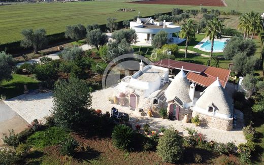 别墅  Francavilla Fontana, 布林迪西省