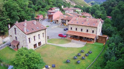 Las Arenas de Cabrales, アストゥリアスのホテル