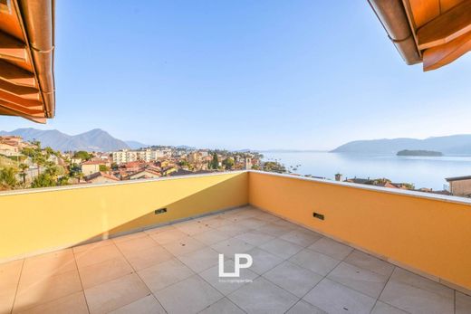 Apartment / Etagenwohnung in Verbania, Piemont