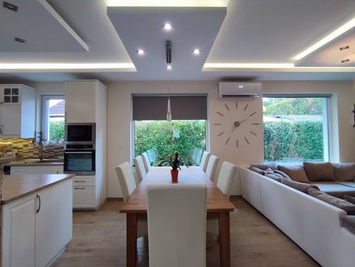 Вилла, Balatonvilágos, Veszprém megye