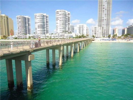 아파트 / Sunny Isles Beach, Miami-Dade County