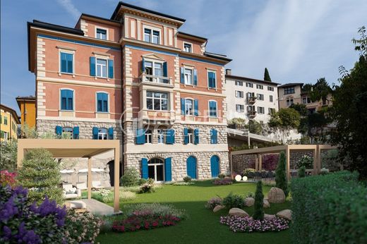 Двухуровневые апартаменты, Тренто, Provincia autonoma di Trento
