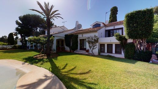 Einfamilienhaus in Estepona, Málaga