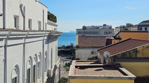 Apartment in Chiaia, Naples