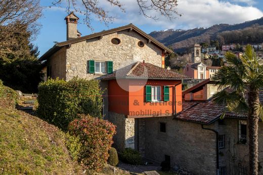 Gutshaus oder Landhaus in Morbio Superiore, Mendrisio