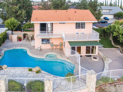 Luxury home in Northridge, Los Angeles County