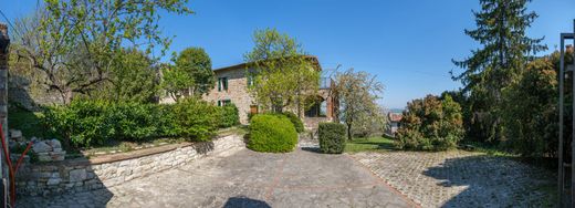 Palazzo a Todi, Perugia