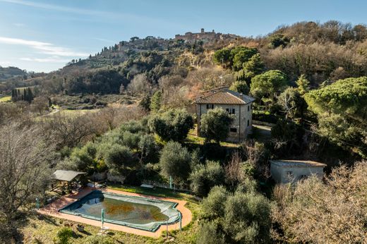 Casale a Montepulciano, Siena