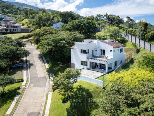 منزل ﻓﻲ Colón, Mora