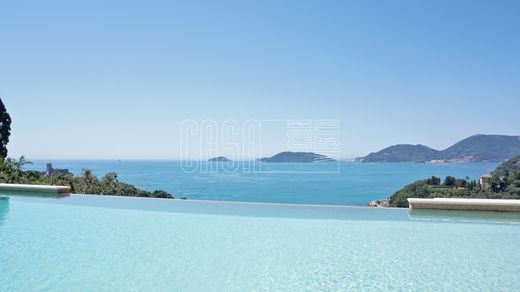 Lerici, Provincia di La Speziaのヴィラ