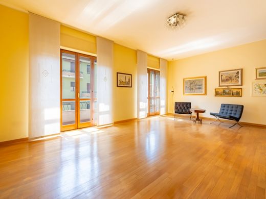 Appartamento a Milano, Lombardia