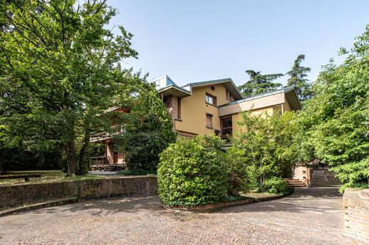 Twee-onder-een-kapwoning in Bologna, Emilia-Romagna