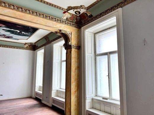 Apartment / Etagenwohnung in Budapest V. kerület, Budapest