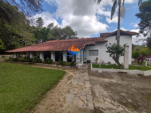 Casa de campo en Guararema, Jacupiranga
