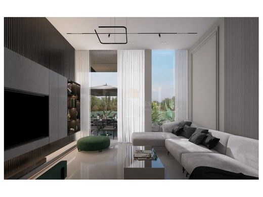 Apartment in Ágios Athanásios, Limassol District