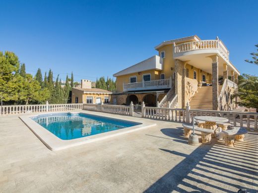 Chalet in Crevillent, Province of Alicante
