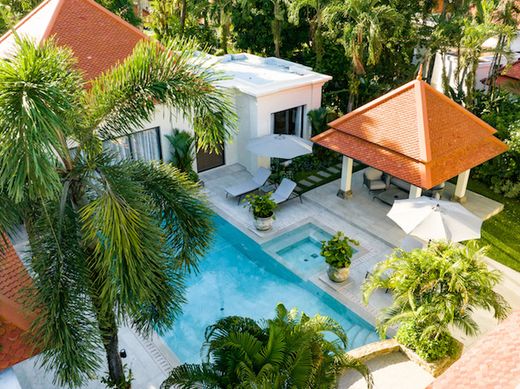 Villa en Phuket City, Phuket Province