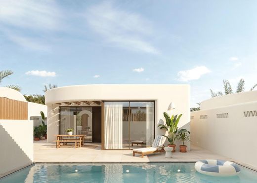 Luxury home in Algorfa, Alicante
