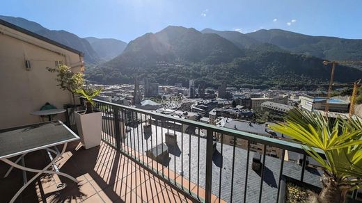 Apartment / Etagenwohnung in Escaldes-Engordany