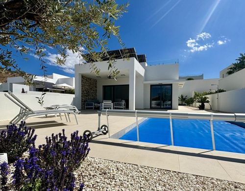 Luxury home in Benijofar, Alicante
