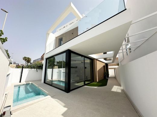 Luxury home in Pilar de la Horadada, Alicante