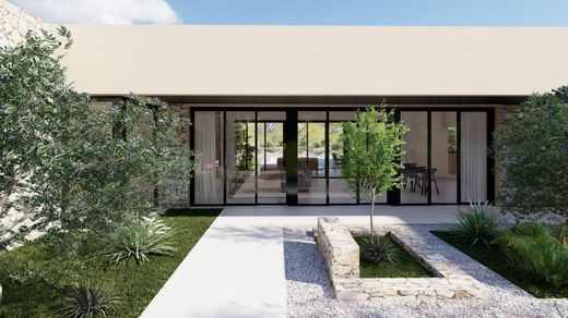 Luxury home in Yecla, Murcia