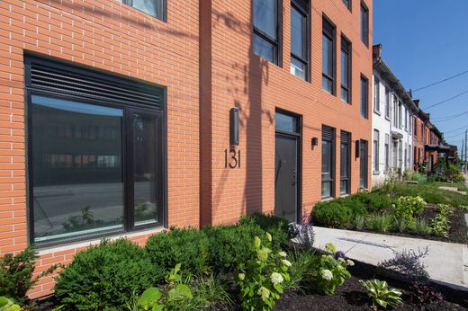 Apartment in Hamilton, Ontario