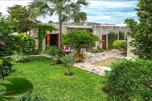 Detached House in Mérida, Yucatán