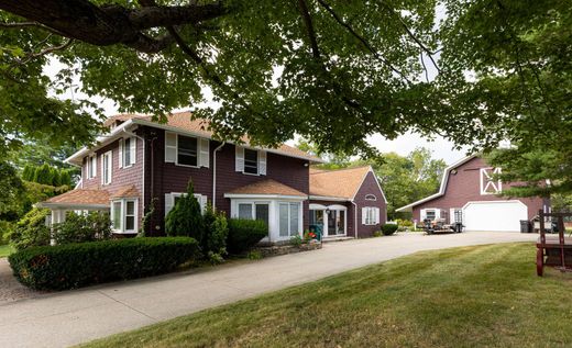 Detached House in Grafton, Worcester County