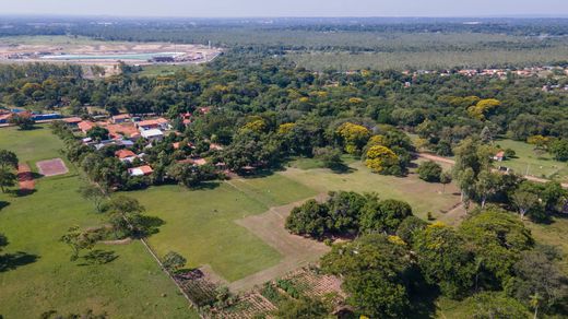 Teren w Luque, Departamento Central